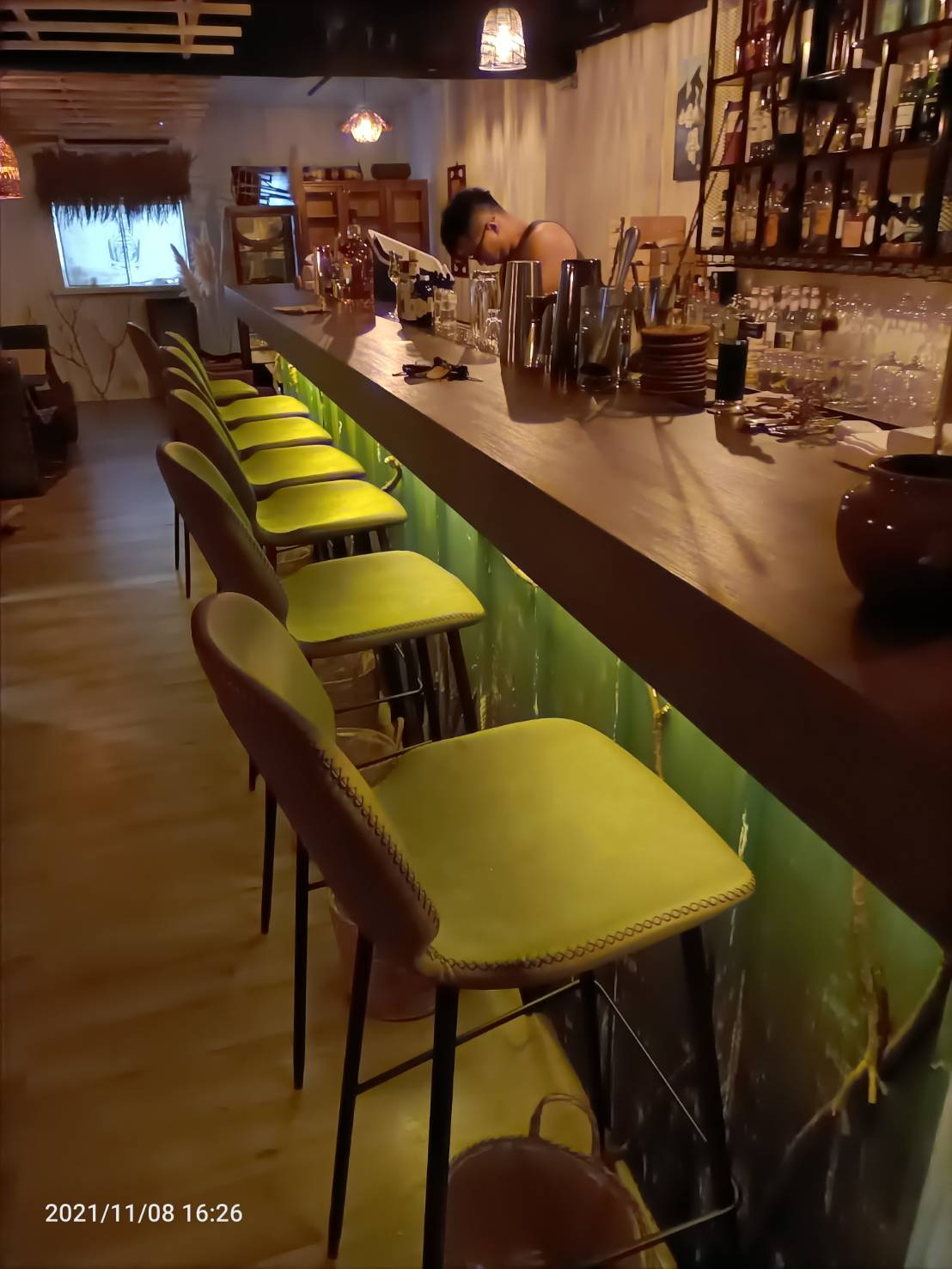 松山南京海島南洋風酒吧